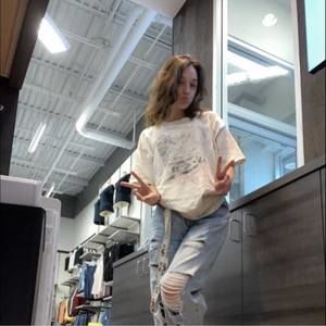 Meet your Posher, Tarah